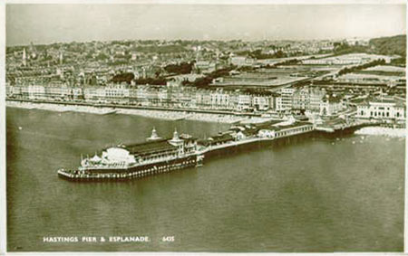 HASTINGS PIER POSTCARD - www.simplonpc.co.uk