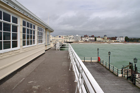 Worthing Pier - Sussex - www.simplonpc.co.uk -  Photo: © Ian Boyle, 1st July 2007