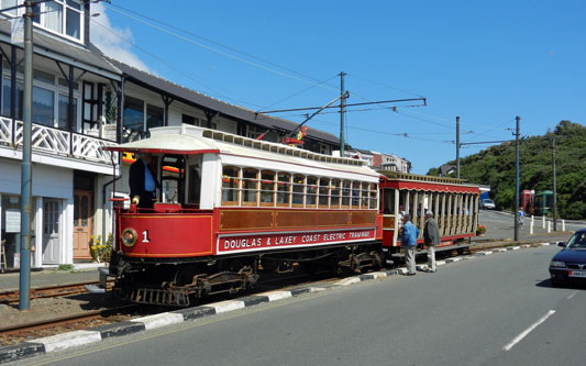 Manx Electric Railway - Photo: ©2013 Mike Tedstone - www.simplompc.co.uk - Simplon Postcards