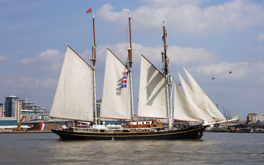 Thames Tall Ships 2014 - Photo: © Ian Boyle, 9th September 2014 - www.simplonpc.co.uk