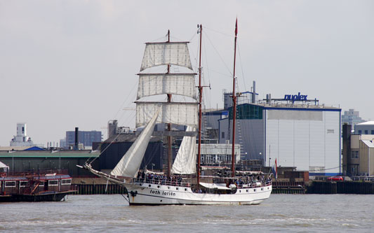 Thames Tall Ships 2014 - Photo: © Ian Boyle, 9th September 2014 - www.simplonpc.co.uk