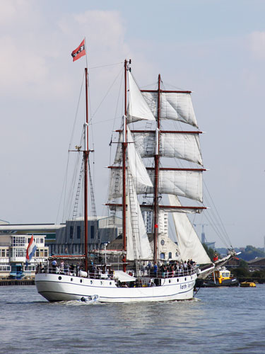 Thames Tall Ships 2014 - Photo: © Ian Boyle, 9th September 2014 - www.simplonpc.co.uk