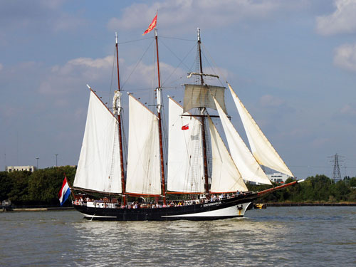 Thames Tall Ships 2014 - Photo: © Ian Boyle, 9th September 2014 - www.simplonpc.co.uk