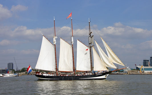 Thames Tall Ships 2014 - Photo: © Ian Boyle, 9th September 2014 - www.simplonpc.co.uk