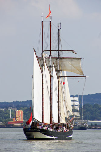 Thames Tall Ships 2014 - Photo: © Ian Boyle, 9th September 2014 - www.simplonpc.co.uk