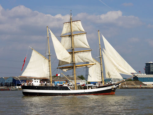 Thames Tall Ships 2014 - Photo: © Ian Boyle, 9th September 2014 - www.simplonpc.co.uk