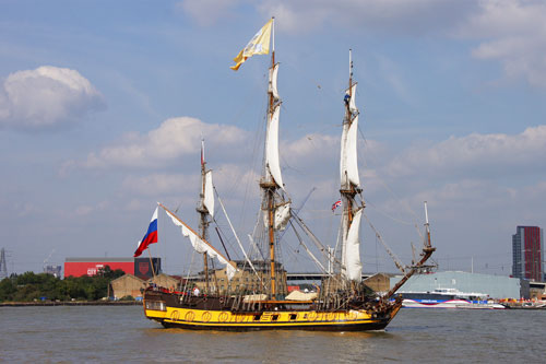 Tall Ships Parade of Sail - Photo: 2014 Ian Boyle - www.simplonpc.co.uk