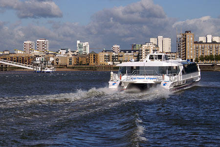 Cyclone Clipper - Thames Clippers - www.simplonpc.co.uk -  Photo: © 2007 Ian Boyle