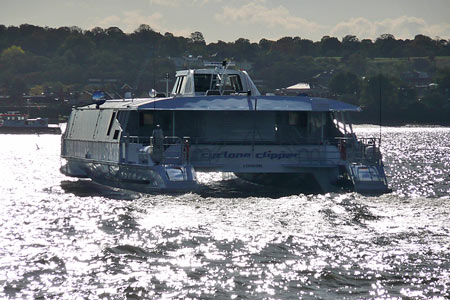 Cyclone Clipper - Thames Clippers - www.simplonpc.co.uk -  Photo: © 2007 Ian Boyle