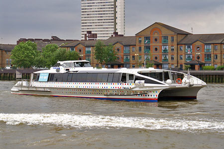 Hurricane Clipper - Thames Clippers -  Photo: © Ian Boyle - www.simplonpc.co.uk