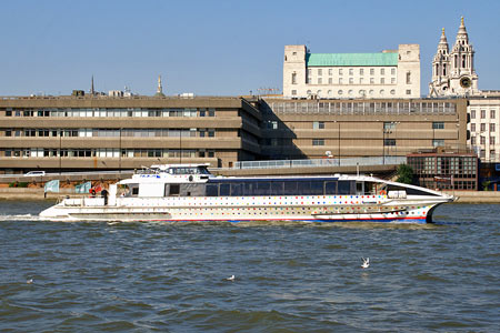 Hurricane Clipper - Thames Clippers -  Photo: © Ian Boyle - www.simplonpc.co.uk