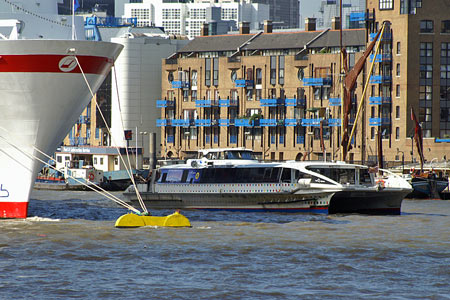 Hurricane Clipper - Thames Clippers -  Photo: © Ian Boyle - www.simplonpc.co.uk