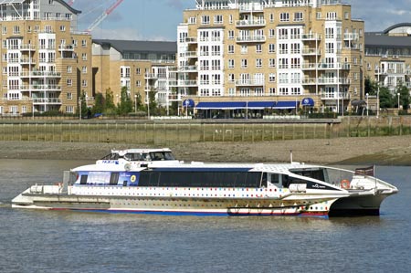 Hurricane Clipper - Thames Clippers -  Photo: © Ian Boyle - www.simplonpc.co.uk