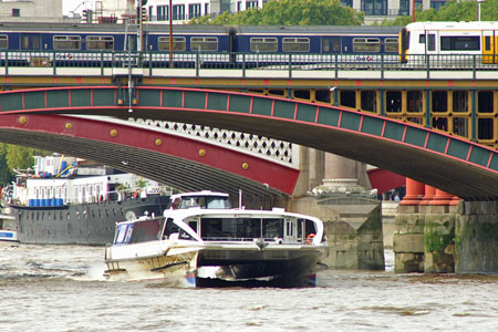 Hurricane Clipper - Thames Clippers -  Photo: © Ian Boyle - www.simplonpc.co.uk