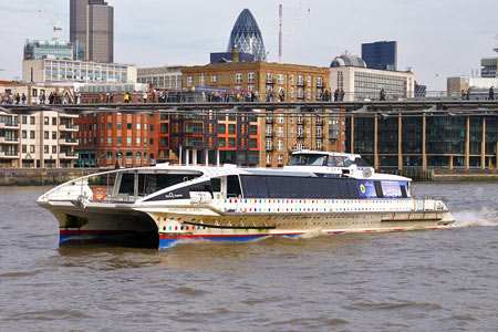 Hurricane Clipper - Thames Clippers -  Photo: © Ian Boyle - www.simplonpc.co.uk