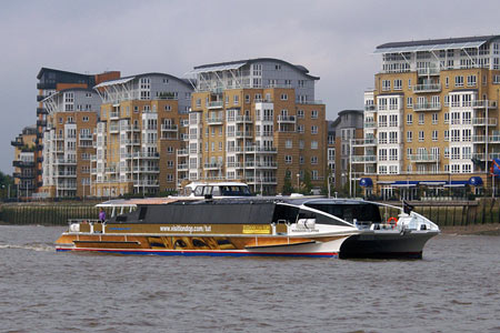 Monsoon Clipper - Thames Clippers - www.simplonpc.co.uk -  Photo: © 2007 Ian Boyle