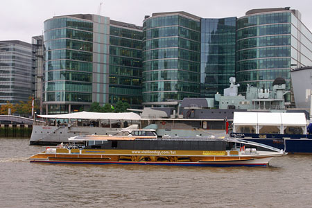 Monsoon Clipper - Thames Clippers - www.simplonpc.co.uk -  Photo: © 2007 Ian Boyle