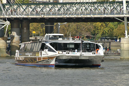 Monsoon Clipper - Thames Clippers - www.simplonpc.co.uk -  Photo: © 2007 Ian Boyle