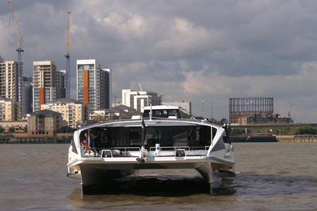 Monsoon Clipper - Thames Clippers - www.simplonpc.co.uk -  Photo: © 2007 Ian Boyle