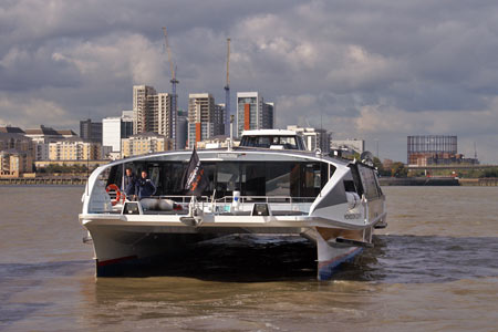 Monsoon Clipper - Thames Clippers - www.simplonpc.co.uk -  Photo: © 2007 Ian Boyle