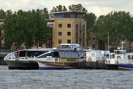 Monsoon Clipper - Thames Clippers - www.simplonpc.co.uk -  Photo: © 2007 Ian Boyle