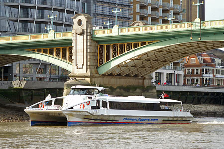 Moon Clipper - Thames Clippers -  Photo: © Ian Boyle - www.simplonpc.co.uk