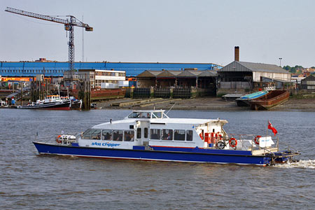 Sky Clipper - Thames Clippers -  Photo: © Ian Boyle - www.simplonpc.co.uk