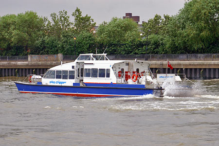 Sky Clipper - Thames Clippers -  Photo: © Ian Boyle - www.simplonpc.co.uk