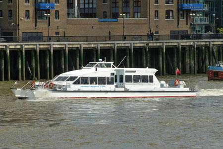 Sky Clipper - Thames Clippers -  Photo: © Ian Boyle - www.simplonpc.co.uk