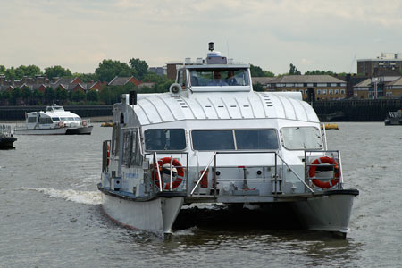 Sky Clipper - Thames Clippers -  Photo: © Ian Boyle - www.simplonpc.co.uk