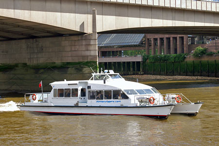 Sky Clipper - Thames Clippers -  Photo: © Ian Boyle - www.simplonpc.co.uk