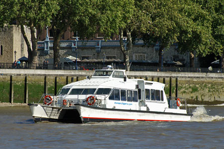 Sky Clipper - Thames Clippers -  Photo: © Ian Boyle - www.simplonpc.co.uk