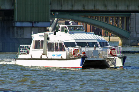 Star Clipper - Thames Clippers -  Photo: © Ian Boyle - www.simplonpc.co.uk