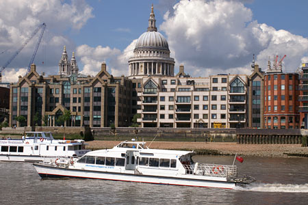 Star Clipper - Thames Clippers -  Photo: © Ian Boyle - www.simplonpc.co.uk