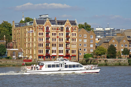 Star Clipper - Thames Clippers -  Photo: © Ian Boyle - www.simplonpc.co.uk