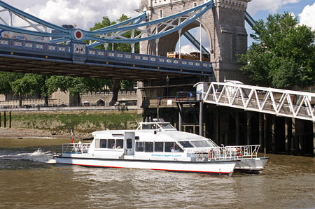 Storm Clipper - Thames Clippers -  Photo: © Ian Boyle - www.simplonpc.co.uk