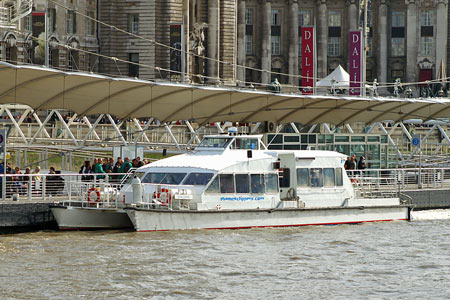 Storm Clipper - Thames Clippers -  Photo: © 2007 Ian Boyle - www.simplonpc.co.uk