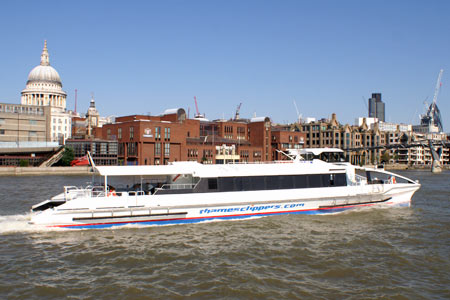 Sun Clipper - Thames Clippers -  Photo: © Ian Boyle - www.simplonpc.co.uk