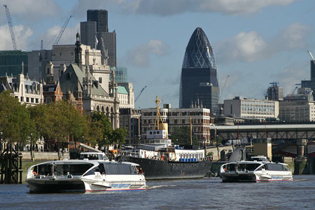 Typhoon Clipper - Thames Clippers - www.simplonpc.co.uk -  Photo: © 2007 Ian Boyle