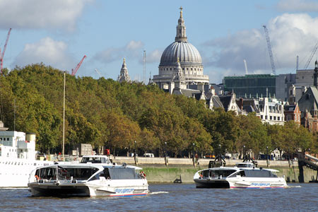 Cyclone Clipper - Thames Clippers - www.simplonpc.co.uk -  Photo: © 2007 Ian Boyle