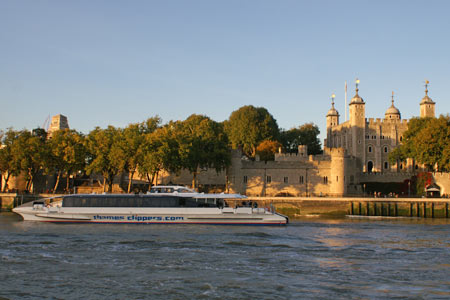 Typhoon Clipper - Thames Clippers - www.simplonpc.co.uk -  Photo: © 2007 Ian Boyle