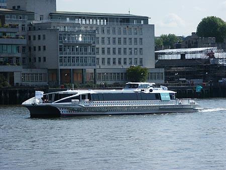 Hurricane Clipper - Thames Clippers -  Photo: © Ian Boyle - www.simplonpc.co.uk