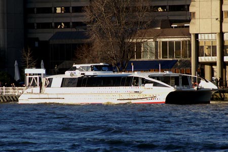 Hurricane Clipper - Thames Clippers -  Photo: © Ian Boyle - www.simplonpc.co.uk