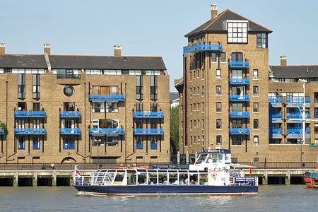 Golden Star - Capital Pleasure Boats -  Photo: © Ian Boyle - www.simplonpc.co.uk