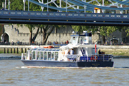 Golden Star - Capital Pleasure Boats -  Photo: © Ian Boyle - www.simplonpc.co.uk