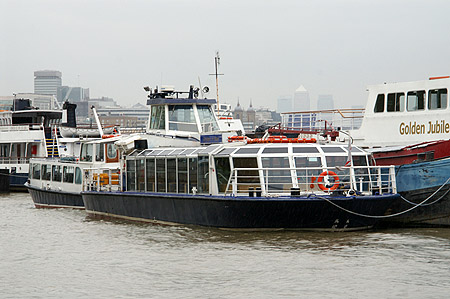 Golden Star - Capital Pleasure Boats -  Photo: © Ian Boyle - www.simplonpc.co.uk