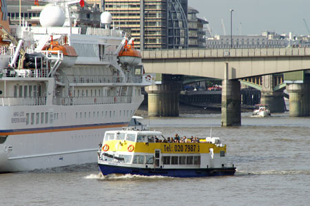 VALULLA - Catamaran Cruises - www.simplonpc.co.uk