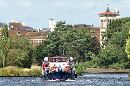 Connayght - Colliers Launches - Photo: © Ian Boyle -  www.simplonpc.co.uk