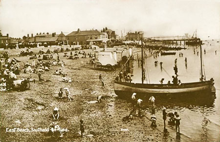 Southend Excursion Boats - www.simplonpc.co.uk