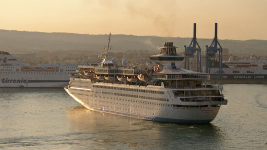 Thomson Destiny - Photo:  Ian Boyle, 24th August 2009